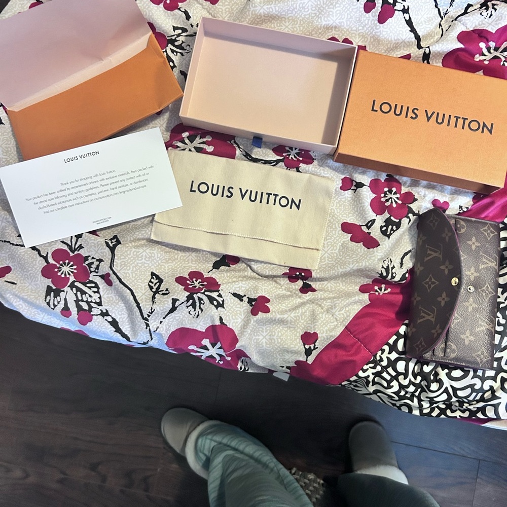 Louis Vuitton Emily Wallet